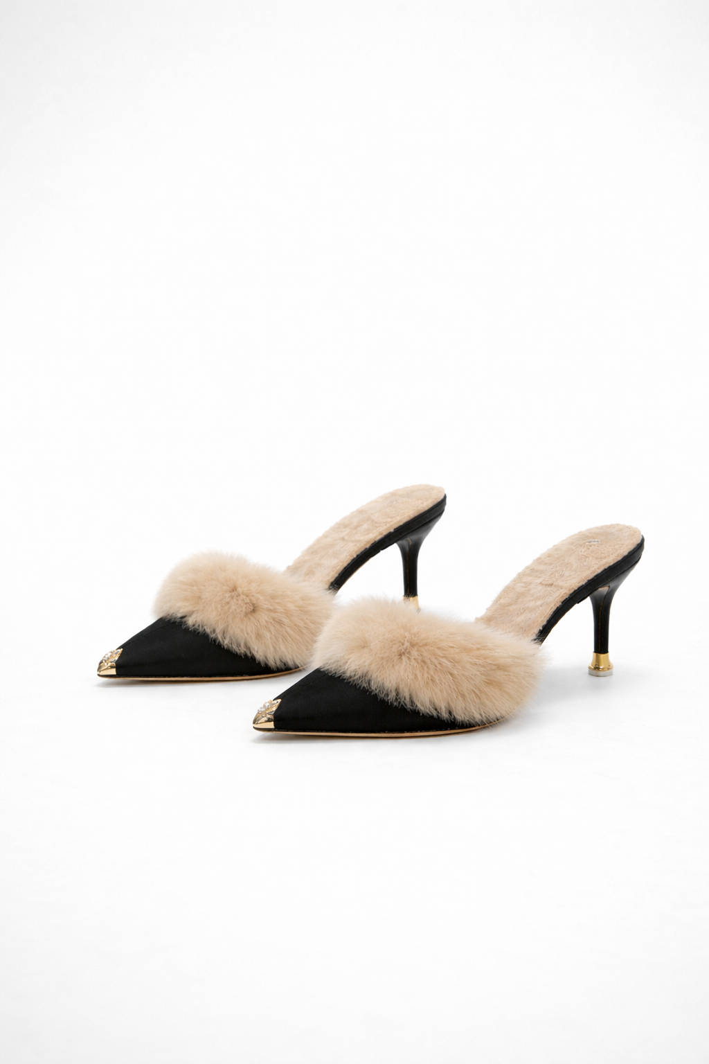Genevieve Elise Heels