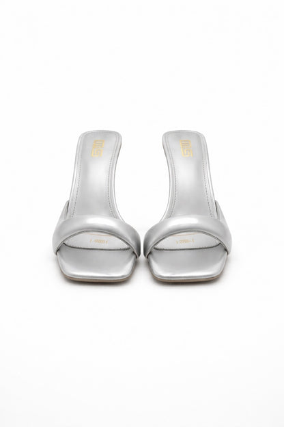 Daphne Heels