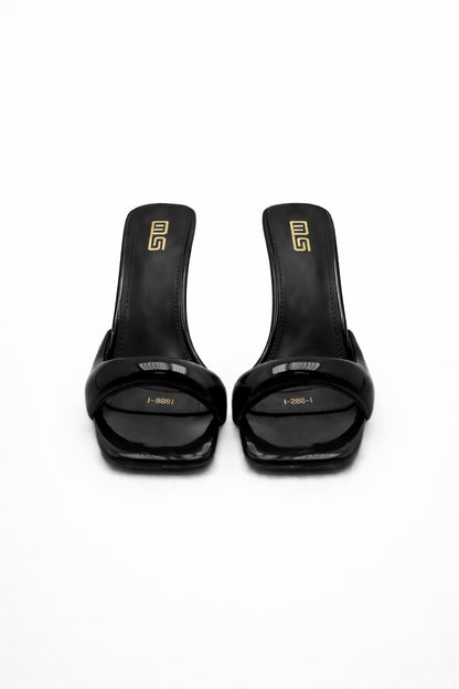 Daphne Heels