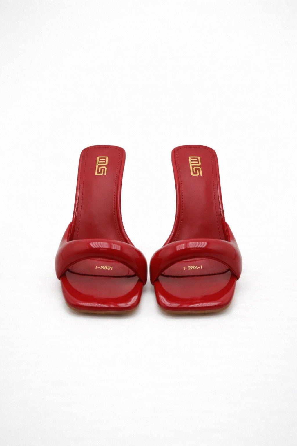 Daphne Heels