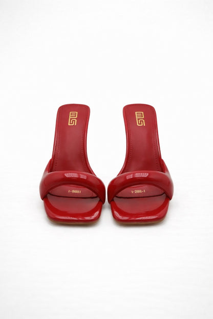 Daphne Heels